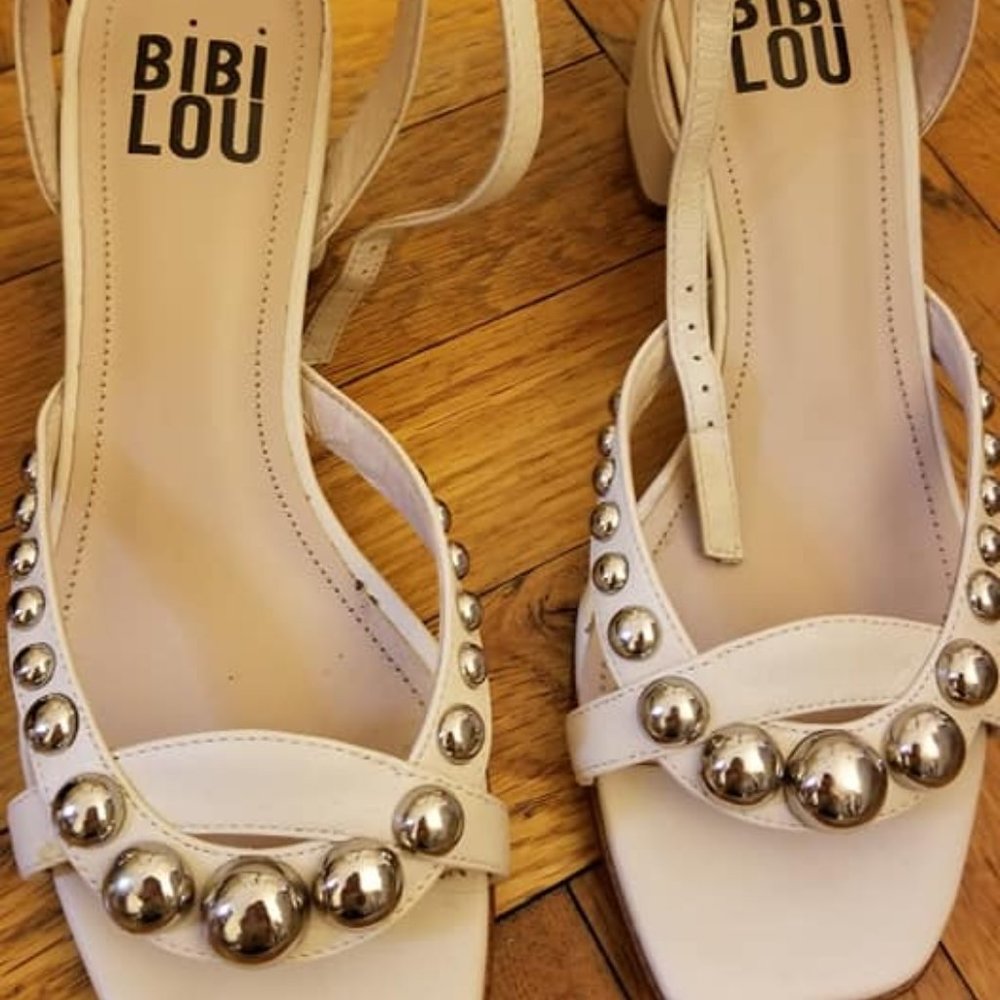 Open Toe Strappy Sandals In Beige